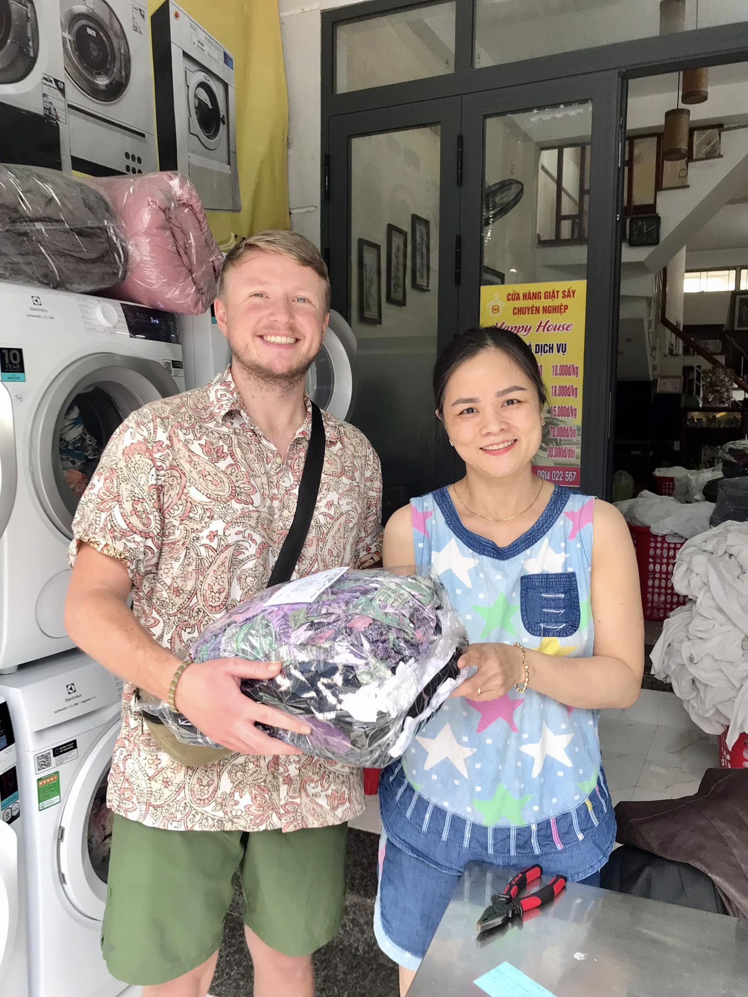 Tiệm giặt ủi chuyên nghiệp Happy House Laundry Đà Nẵng